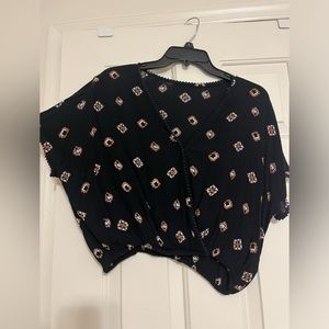 Black/white/orange small crop top